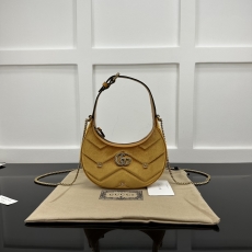 Gucci Hobo Bags